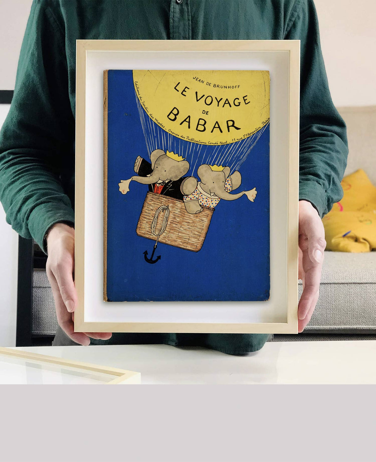 Le Voyage de Babar by Jean de Brunchoff Book Cover Print: Maple Frame / 11×14"