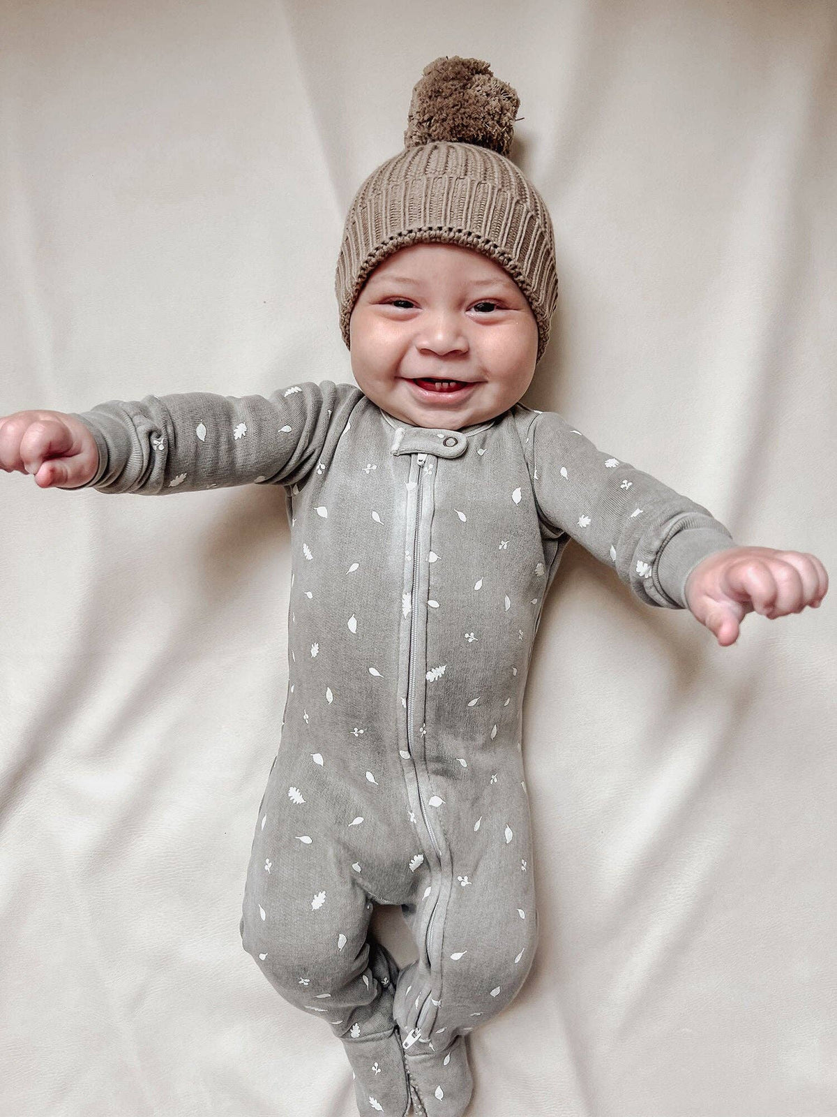 Hunter Leaves | Organic Cozy Zipper Footie: 3-6m