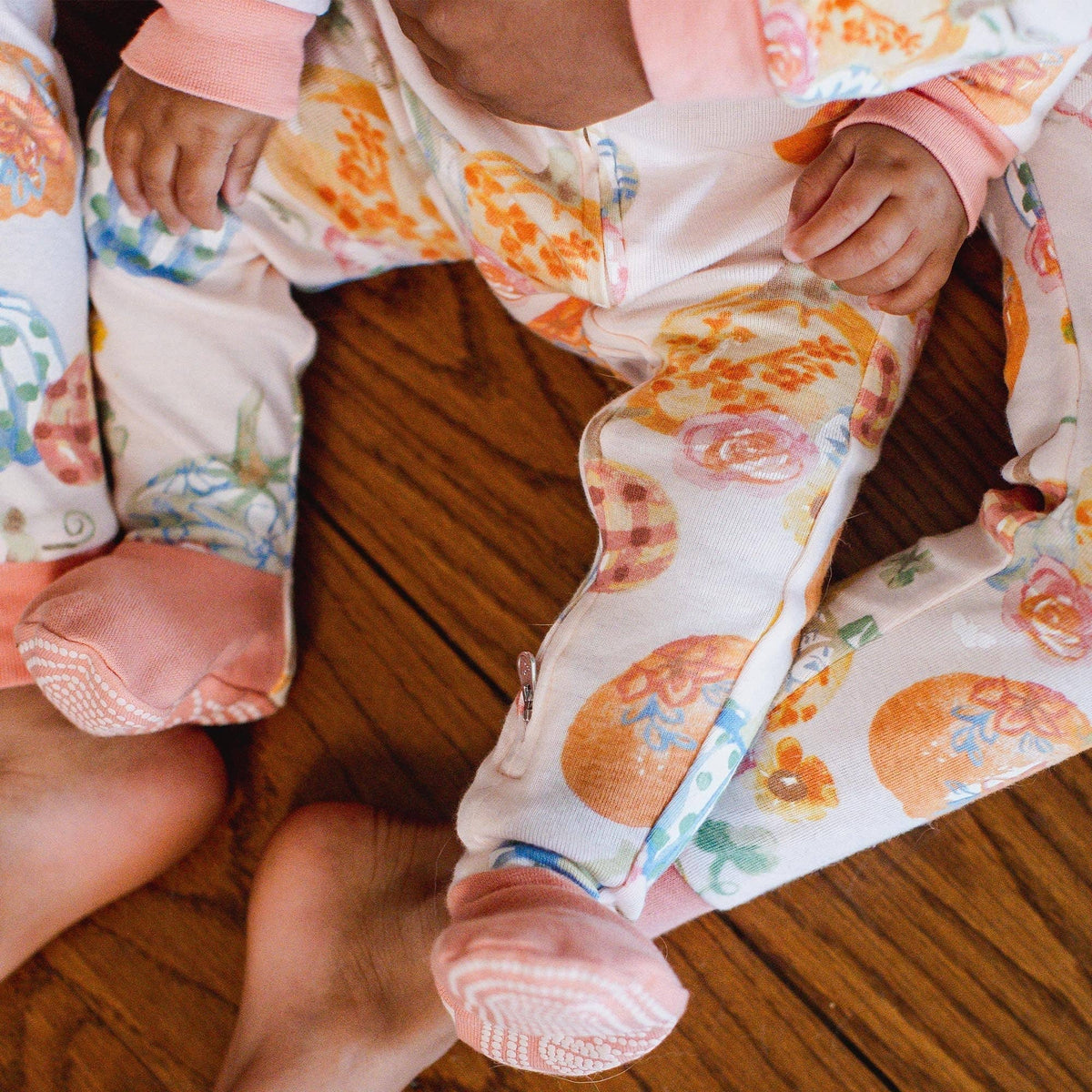 Prettiest Pumpkins Organic Cotton Sleeper Footed: 18M