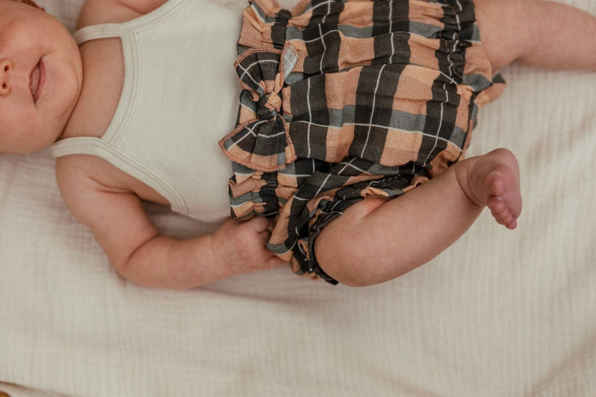 Adobe Chia Plaid | Organic Muslin Ruffle Bloomer: 0-3m