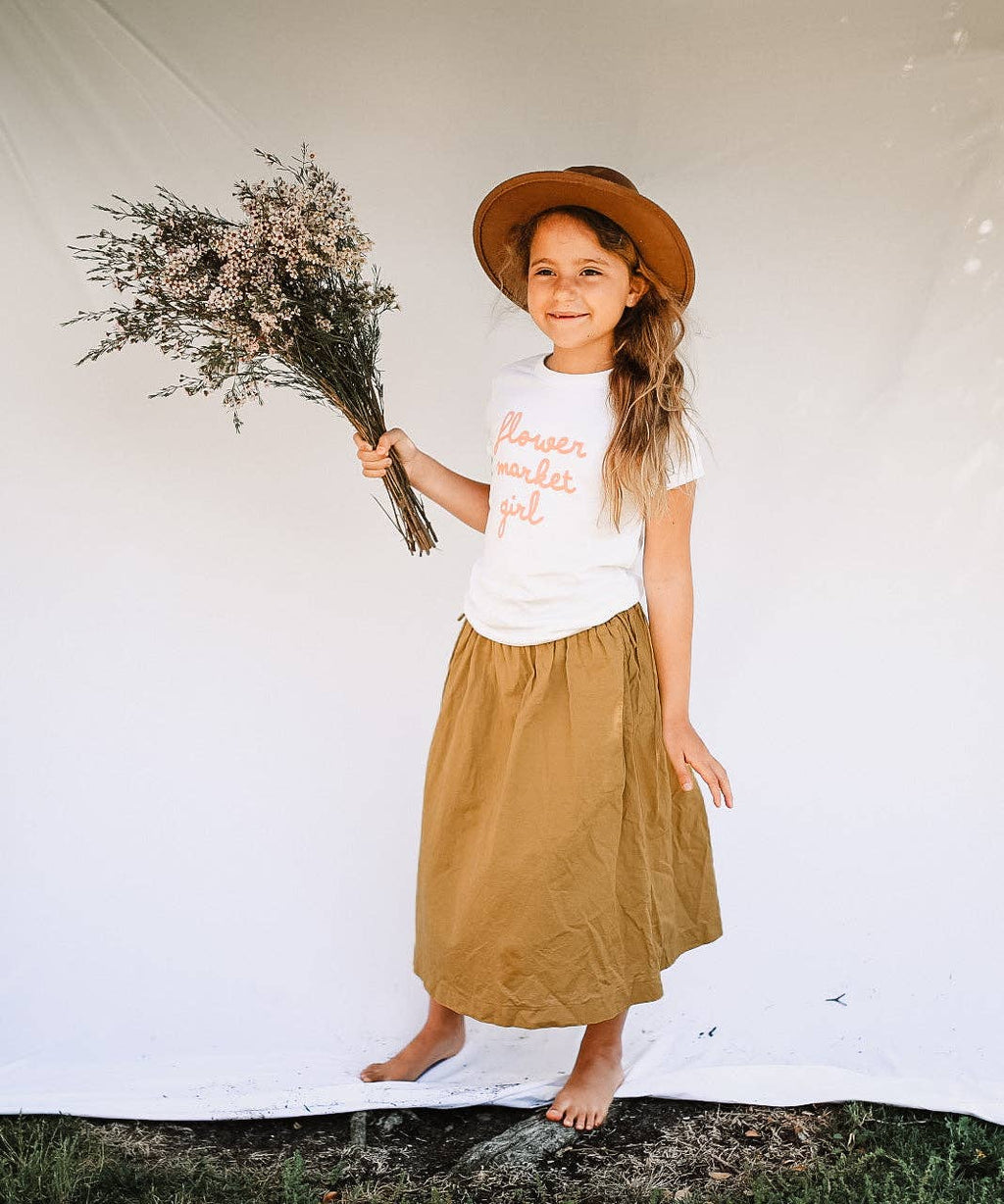 FLOWER MARKET GIRL | Kids Tee: Peach / 2-3Y / WHITE