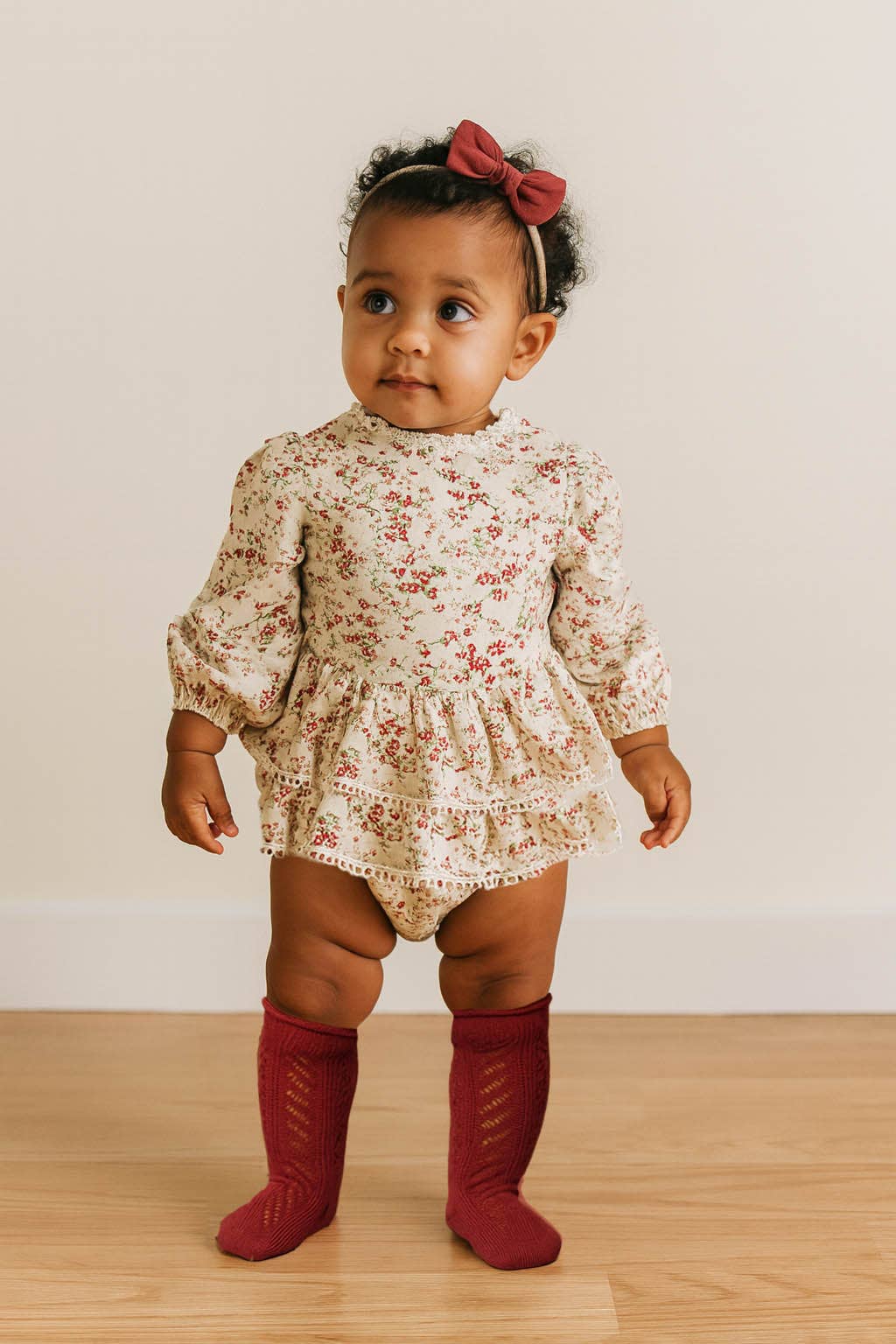 Bella Floral Romper: 2pc set (romper+bow) / 18-24 months