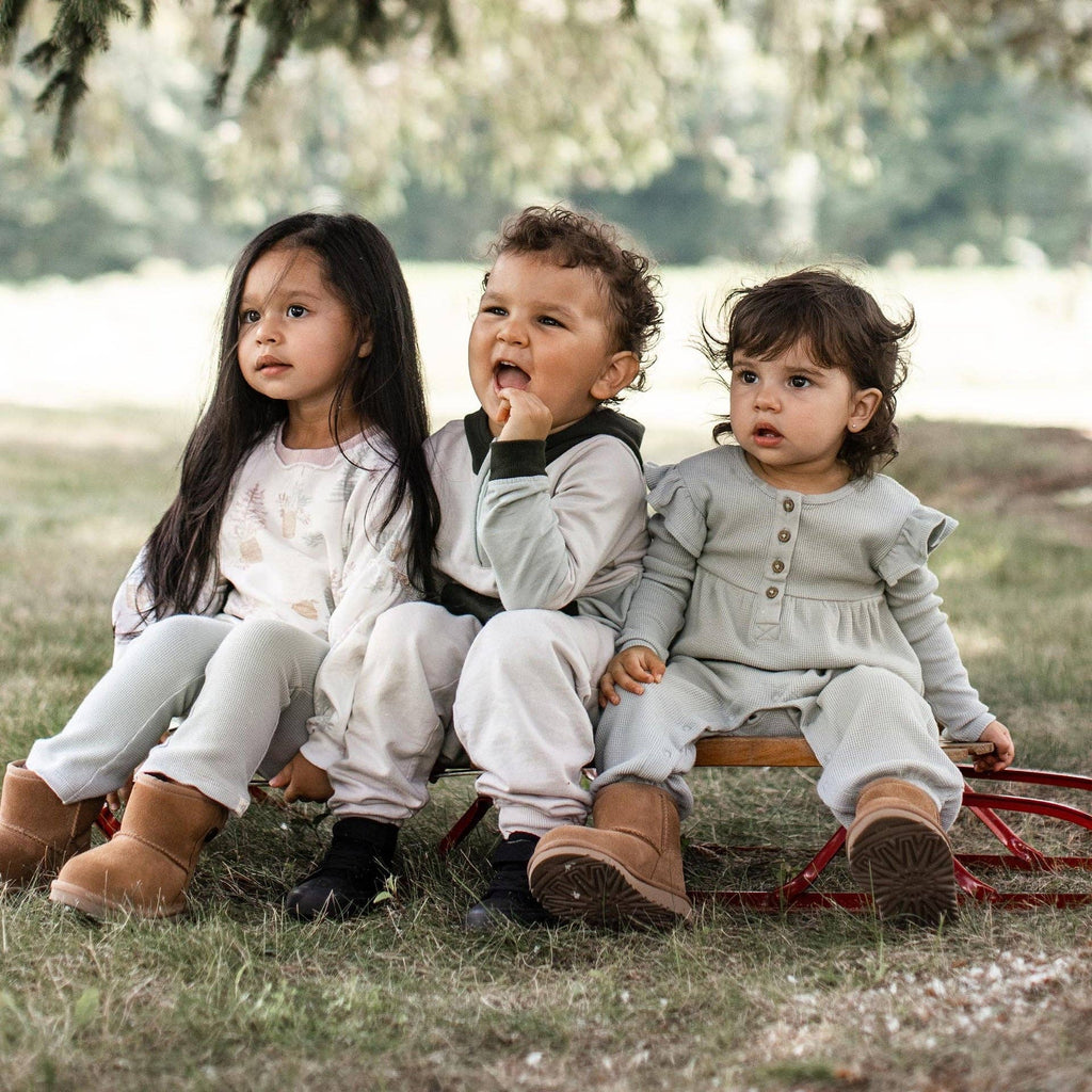 Color Blocked Sweatshirt & Pants Set - Bobcat: 12M