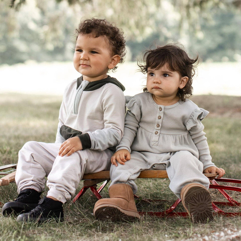 Color Blocked Sweatshirt & Pants Set - Bobcat: 12M